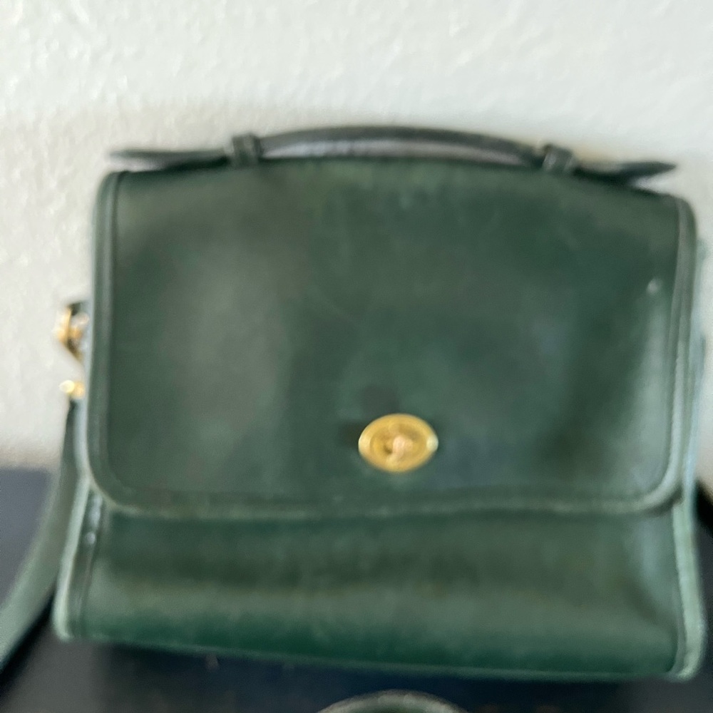 Authentic Vintage Coach Court Crossbody Bag 9870 in Green Leather
